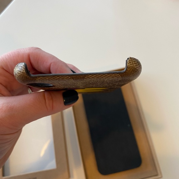 SOLD🚫Coach iPhone 📱 Case - Picture 3 of 4